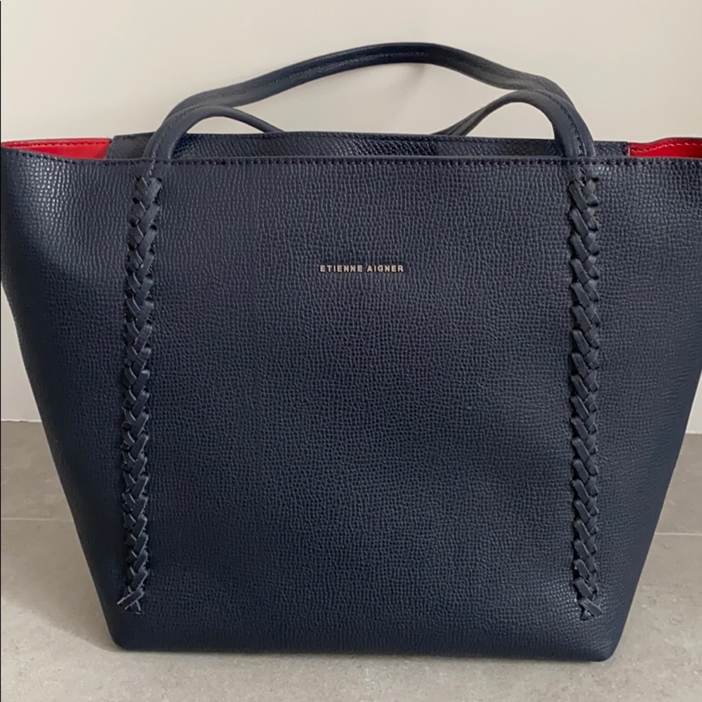 Etienne aigner tote